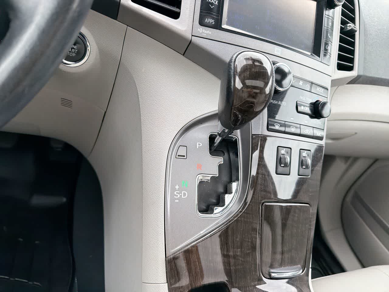 Thumbnail: 2014 Toyota Venza - 35