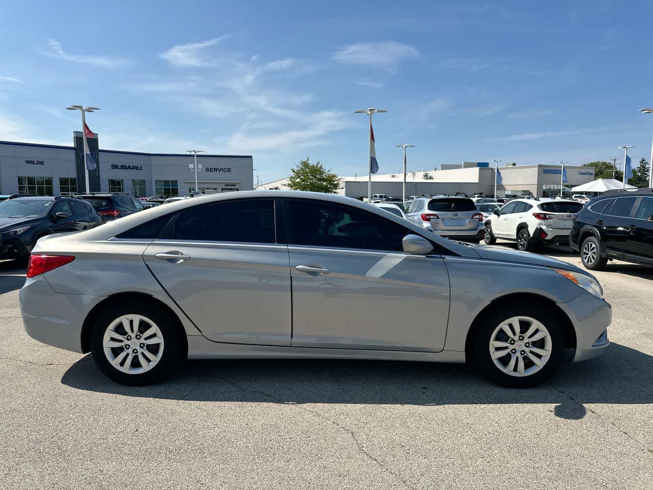 Thumbnail: 2011 Hyundai Sonata - 14