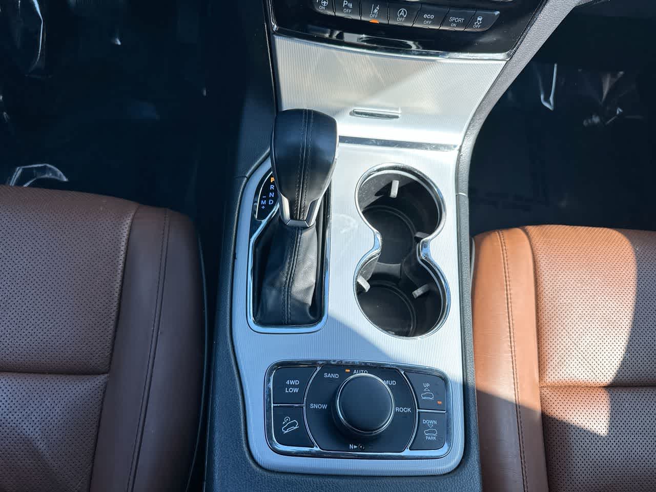 Thumbnail: 2020 Jeep Grand Cherokee - 36