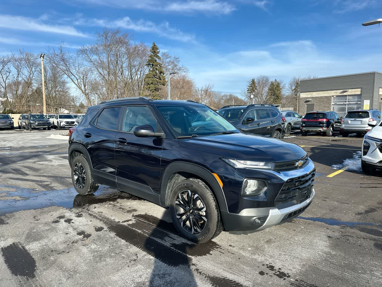 Thumbnail: 2021 Chevrolet TrailBlazer - 15
