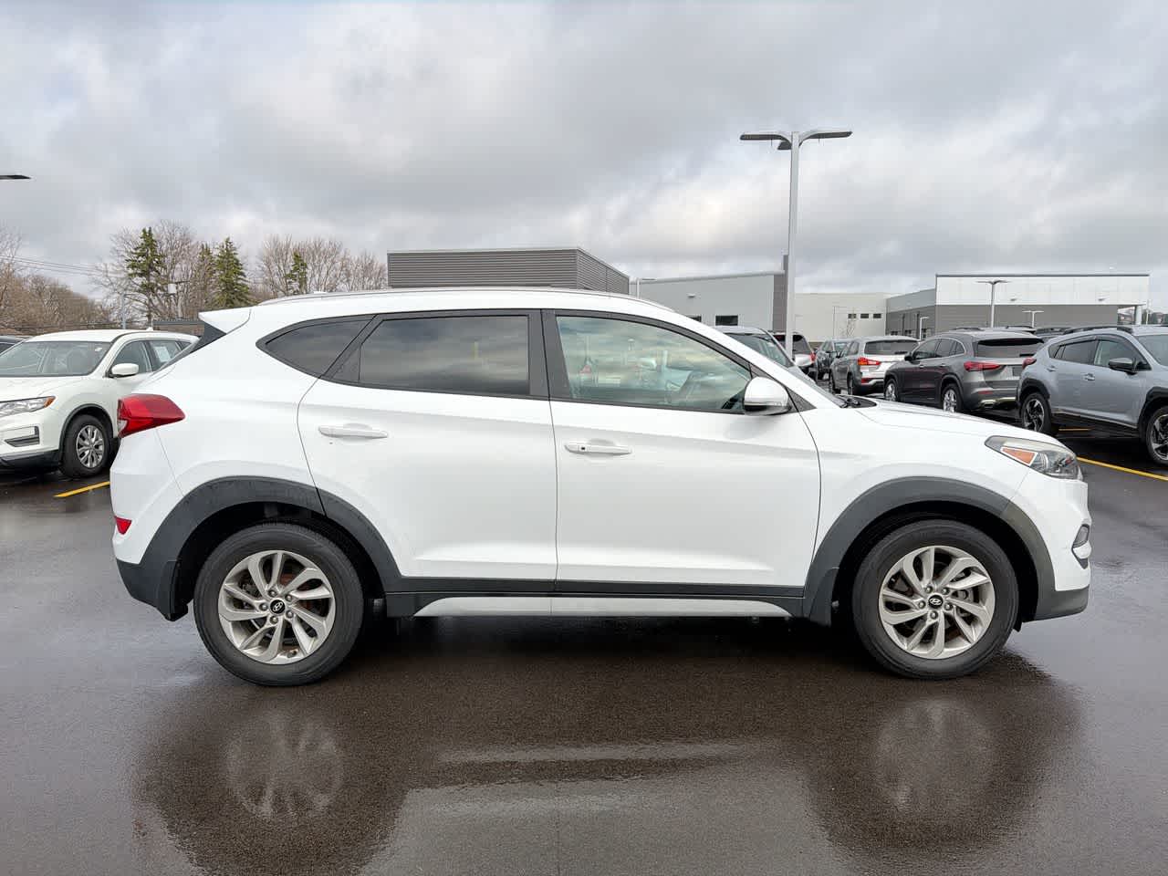 Thumbnail: 2017 Hyundai Tucson - 14