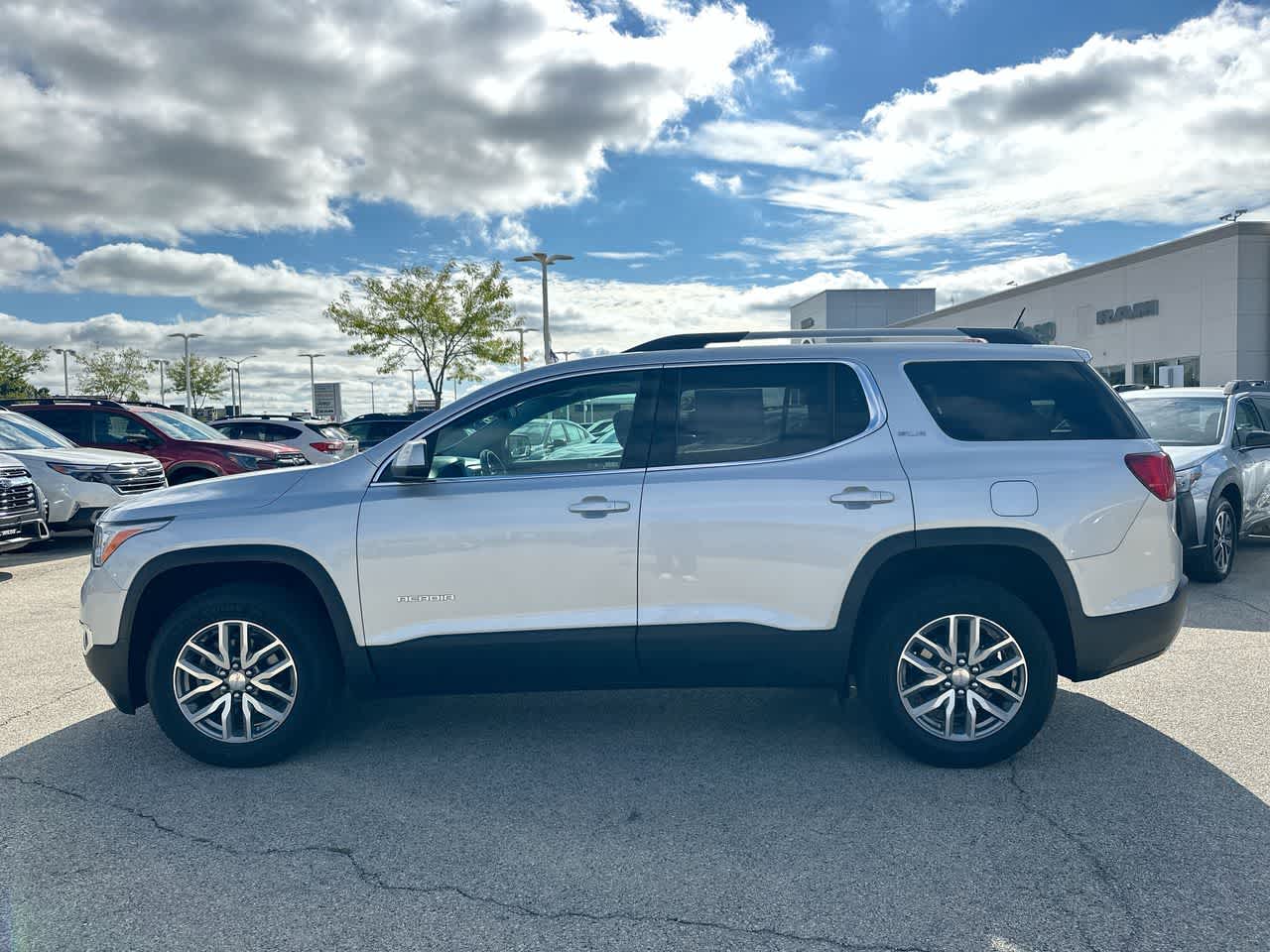 Thumbnail: 2017 GMC Acadia - 10