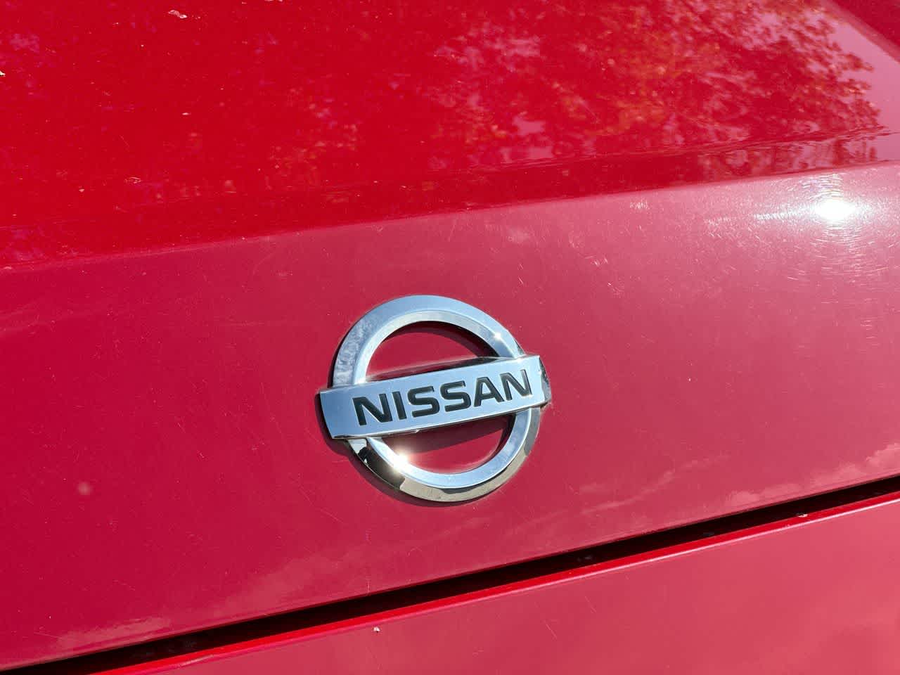 Thumbnail: 2004 Nissan Z - 25