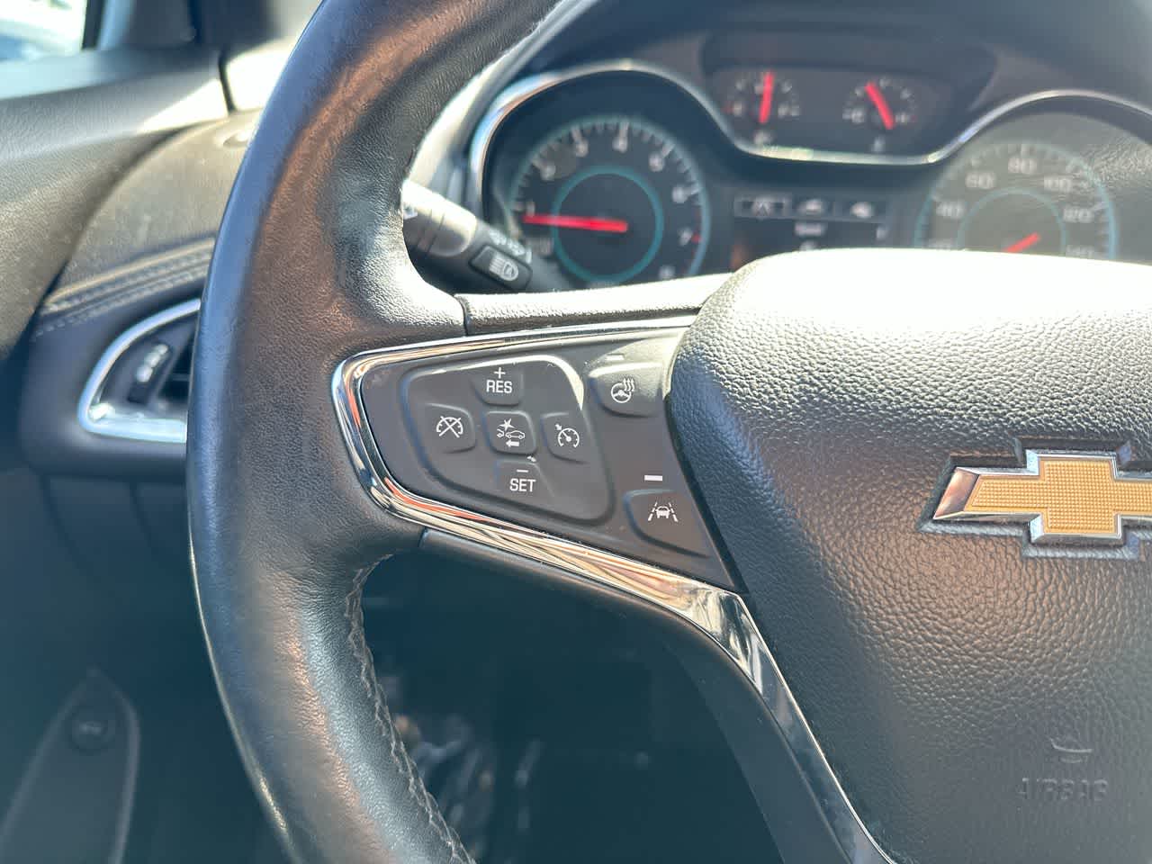 Thumbnail: 2018 Chevrolet Cruze - 29