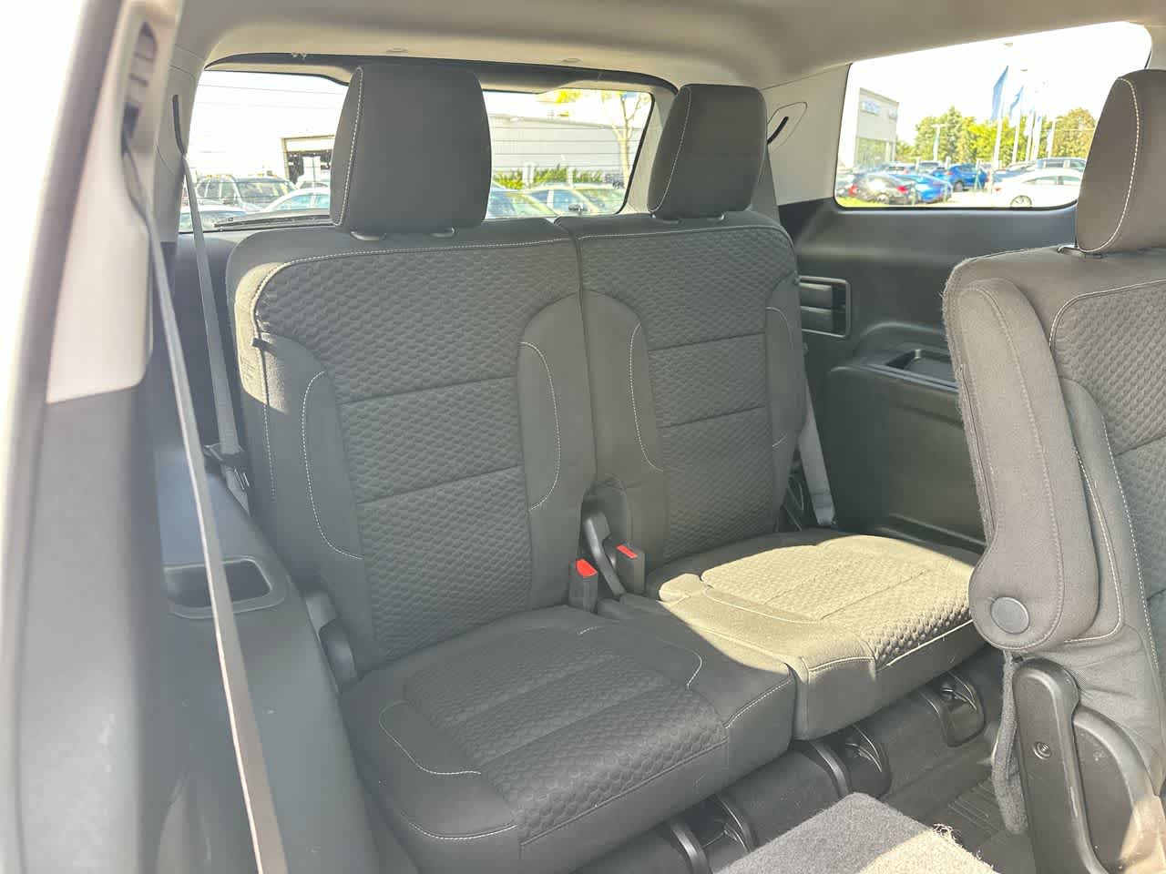 Thumbnail: 2017 GMC Acadia - 26