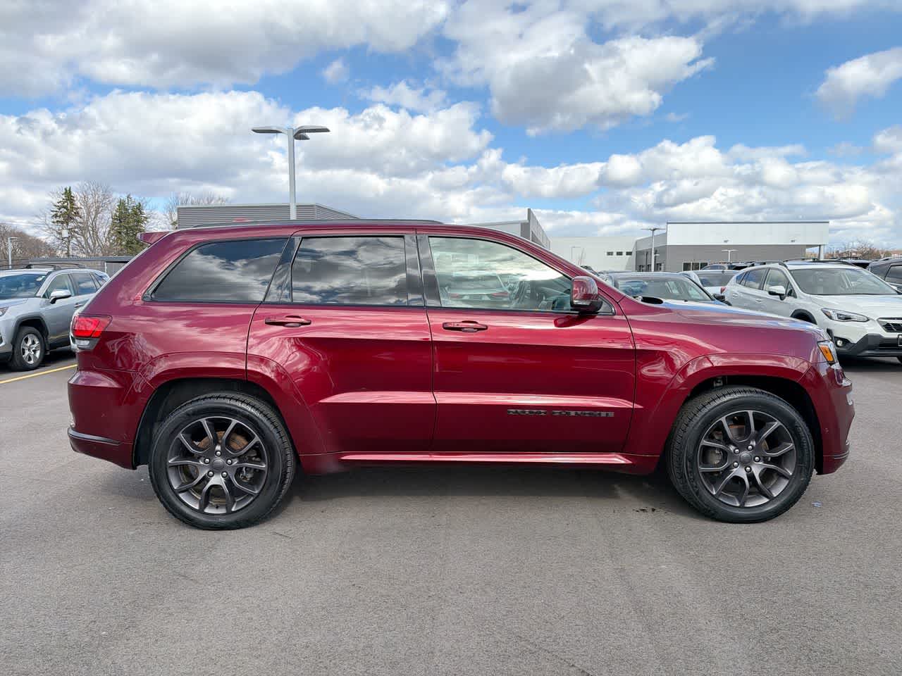 Thumbnail: 2020 Jeep Grand Cherokee - 14