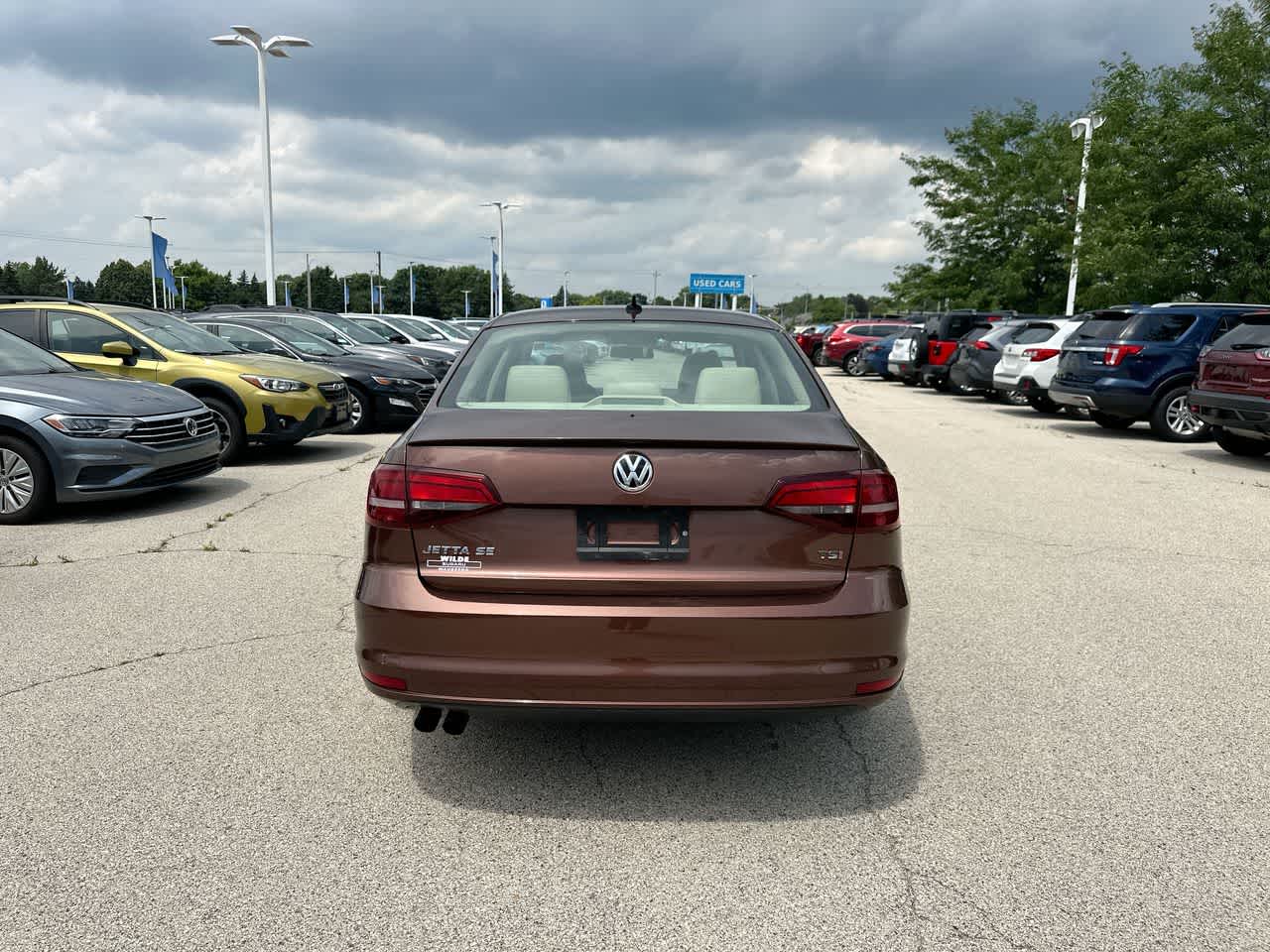 Thumbnail: 2017 Volkswagen Jetta - 12