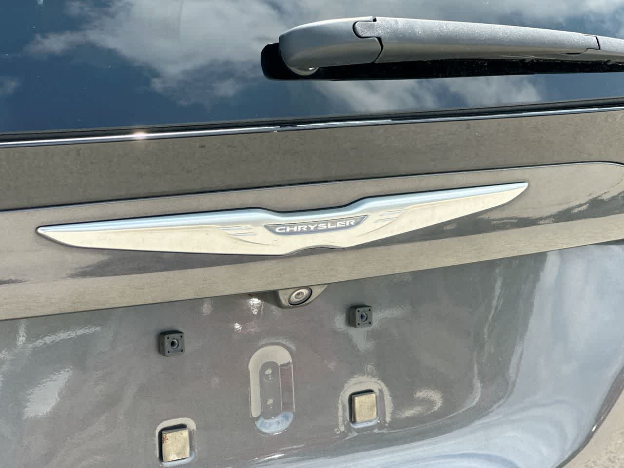 Thumbnail: 2017 Chrysler Pacifica - 24