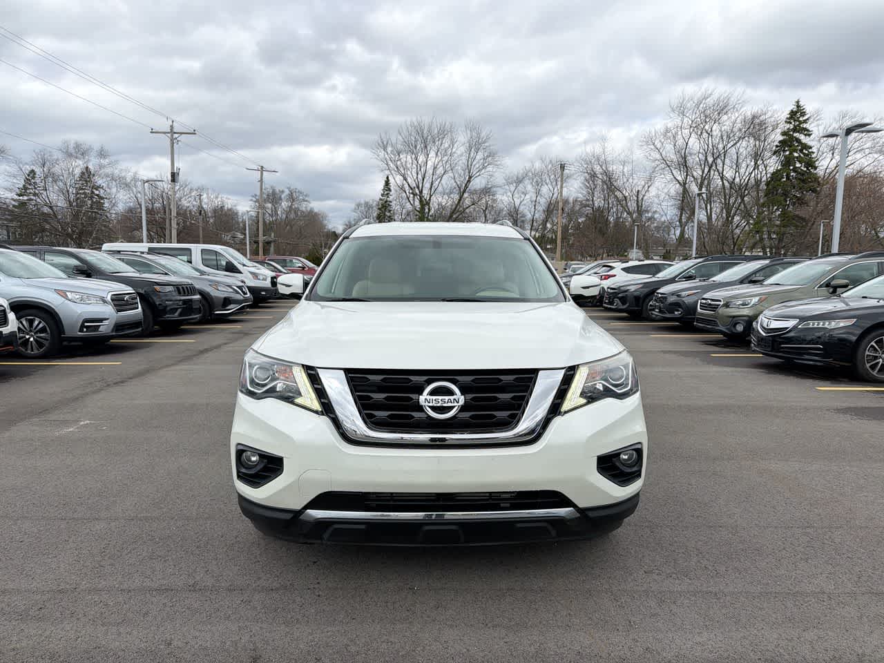 Thumbnail: 2018 Nissan Pathfinder - 16