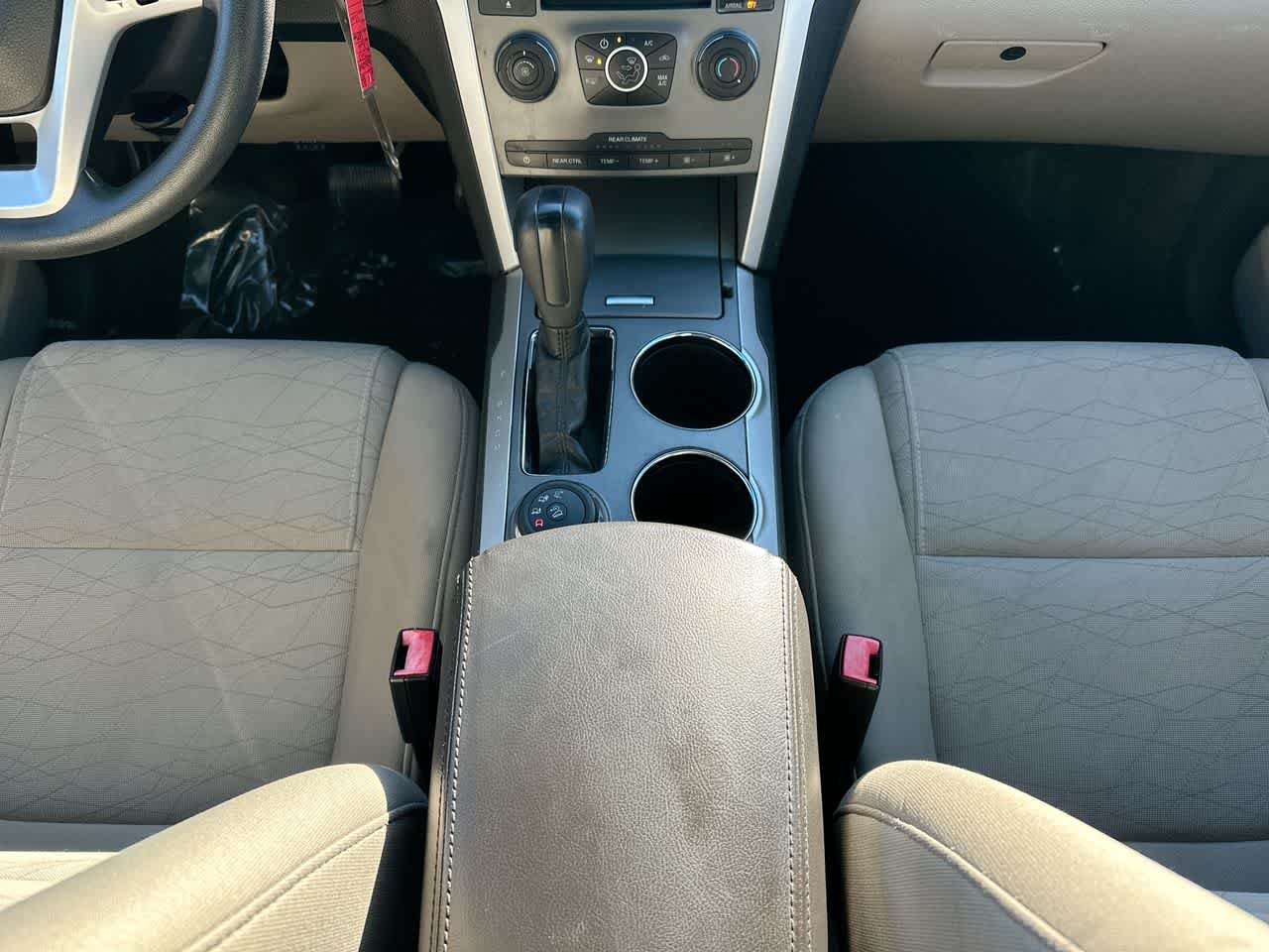 Thumbnail: 2013 Ford Explorer - 31