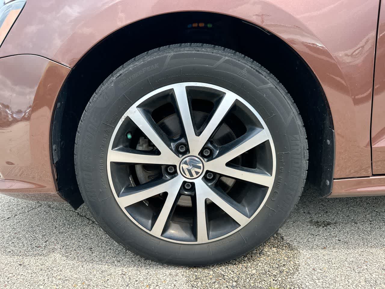 Thumbnail: 2017 Volkswagen Jetta - 19