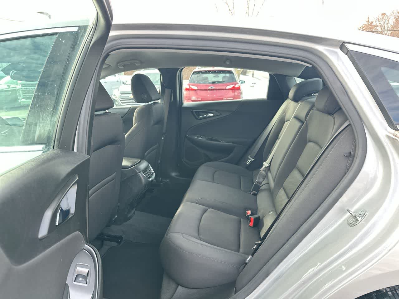 Thumbnail: 2020 Chevrolet Malibu - 24