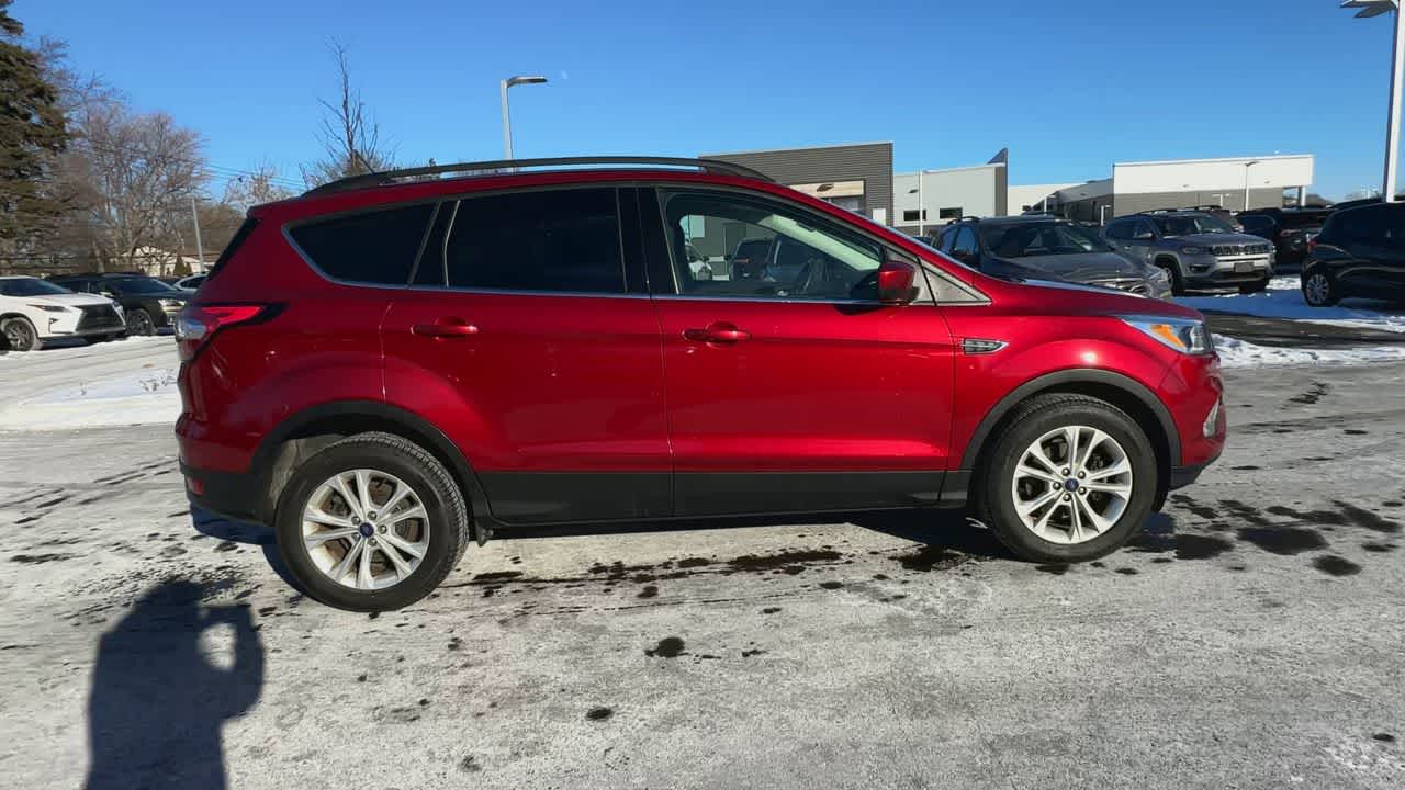 Thumbnail: 2018 Ford Escape - 9