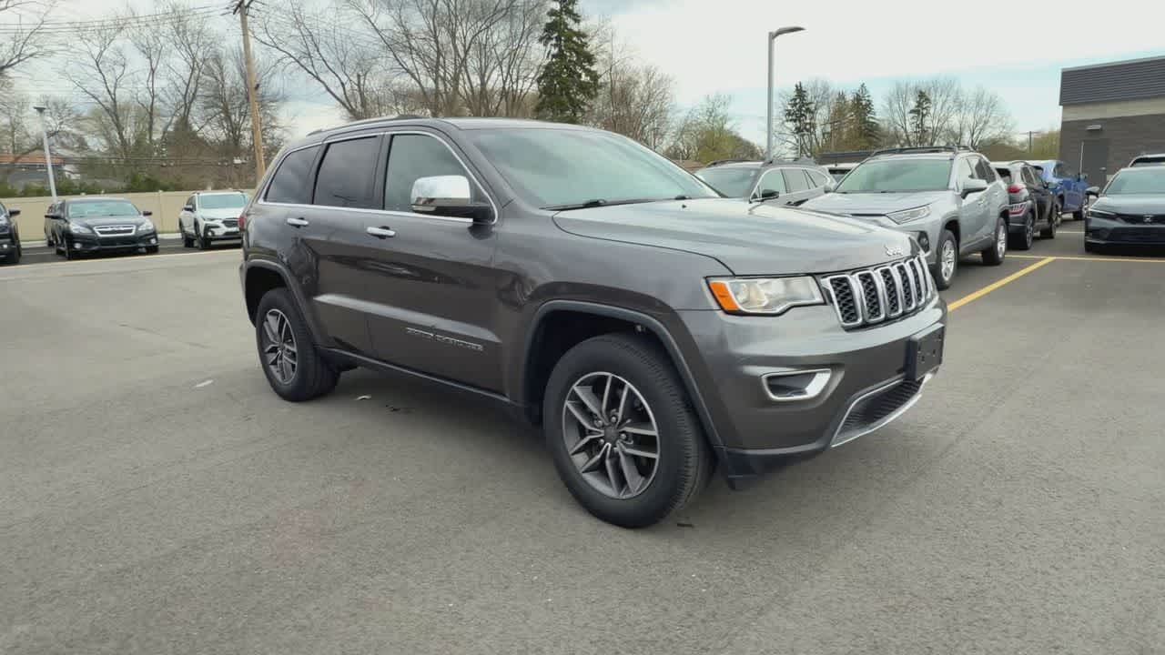 Thumbnail: 2019 Jeep Grand Cherokee - 3
