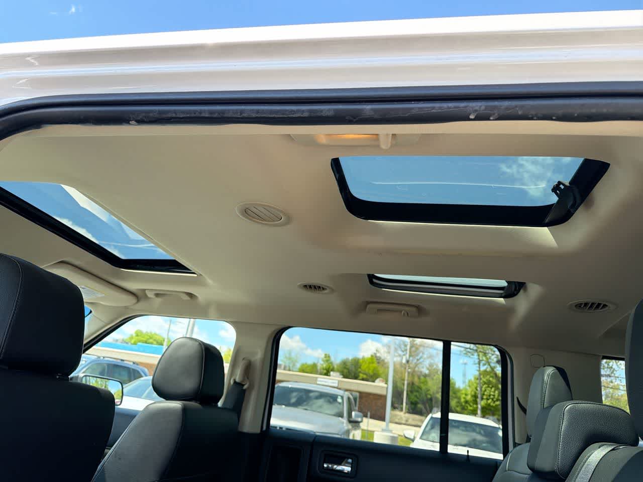 Thumbnail: 2019 Ford Flex - 24