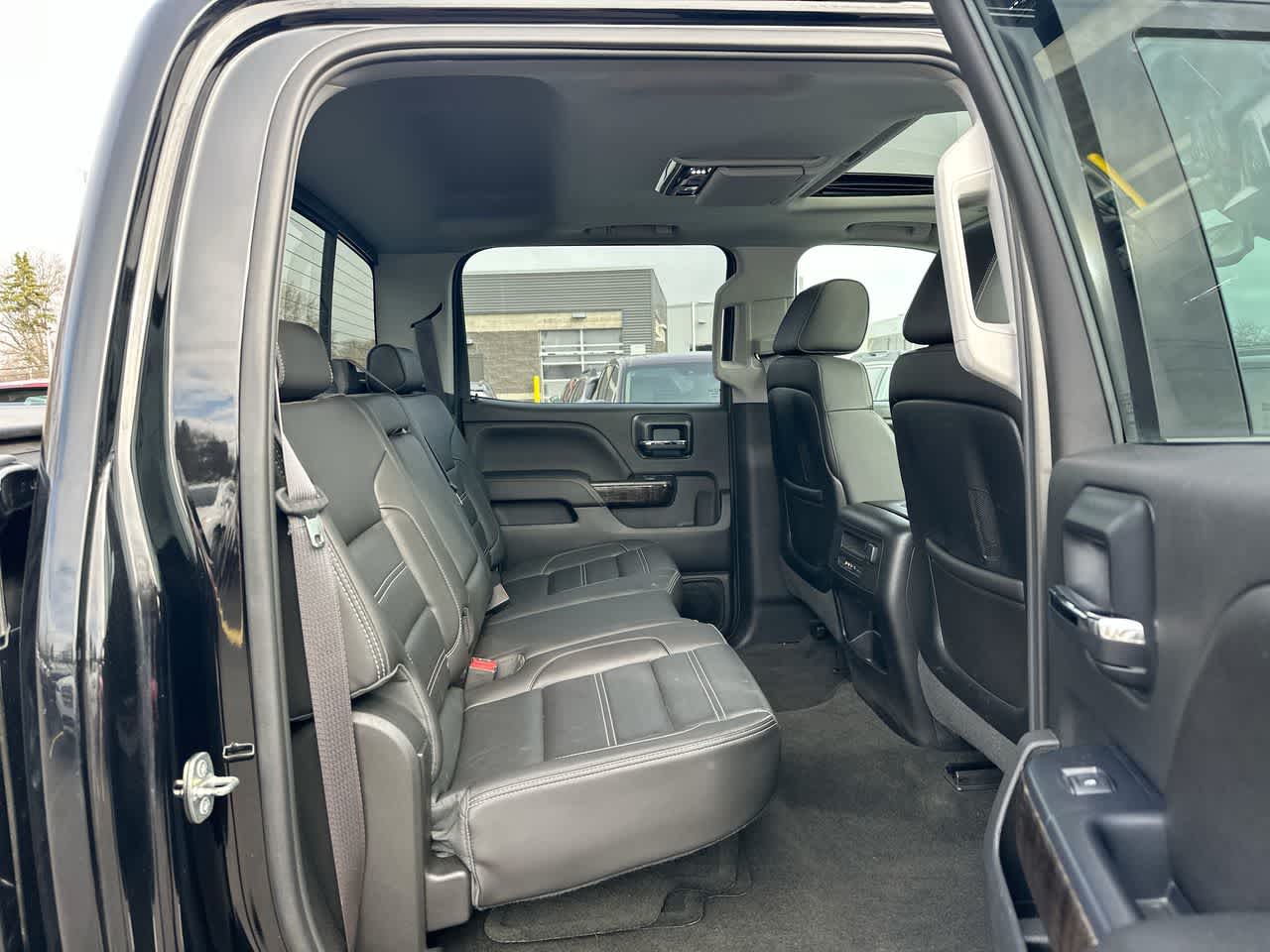 Thumbnail: 2015 GMC Sierra 2500 - 26