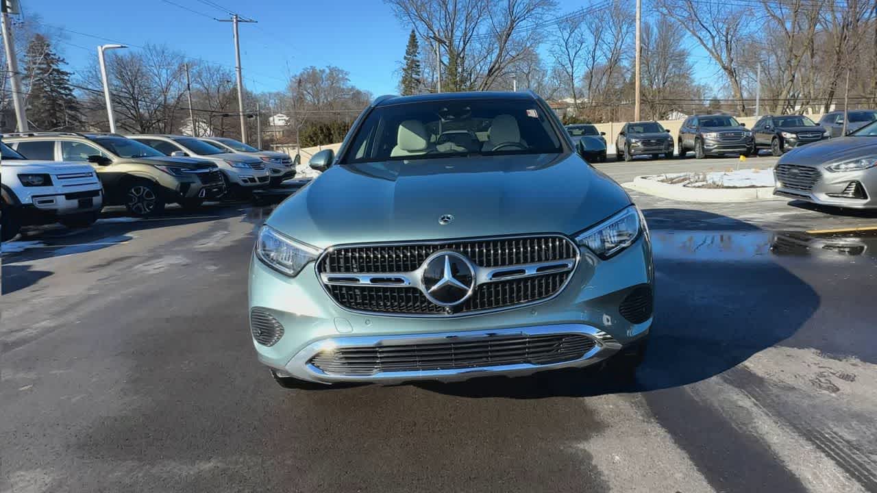 Thumbnail: 2025 Mercedes-Benz GLC - 3