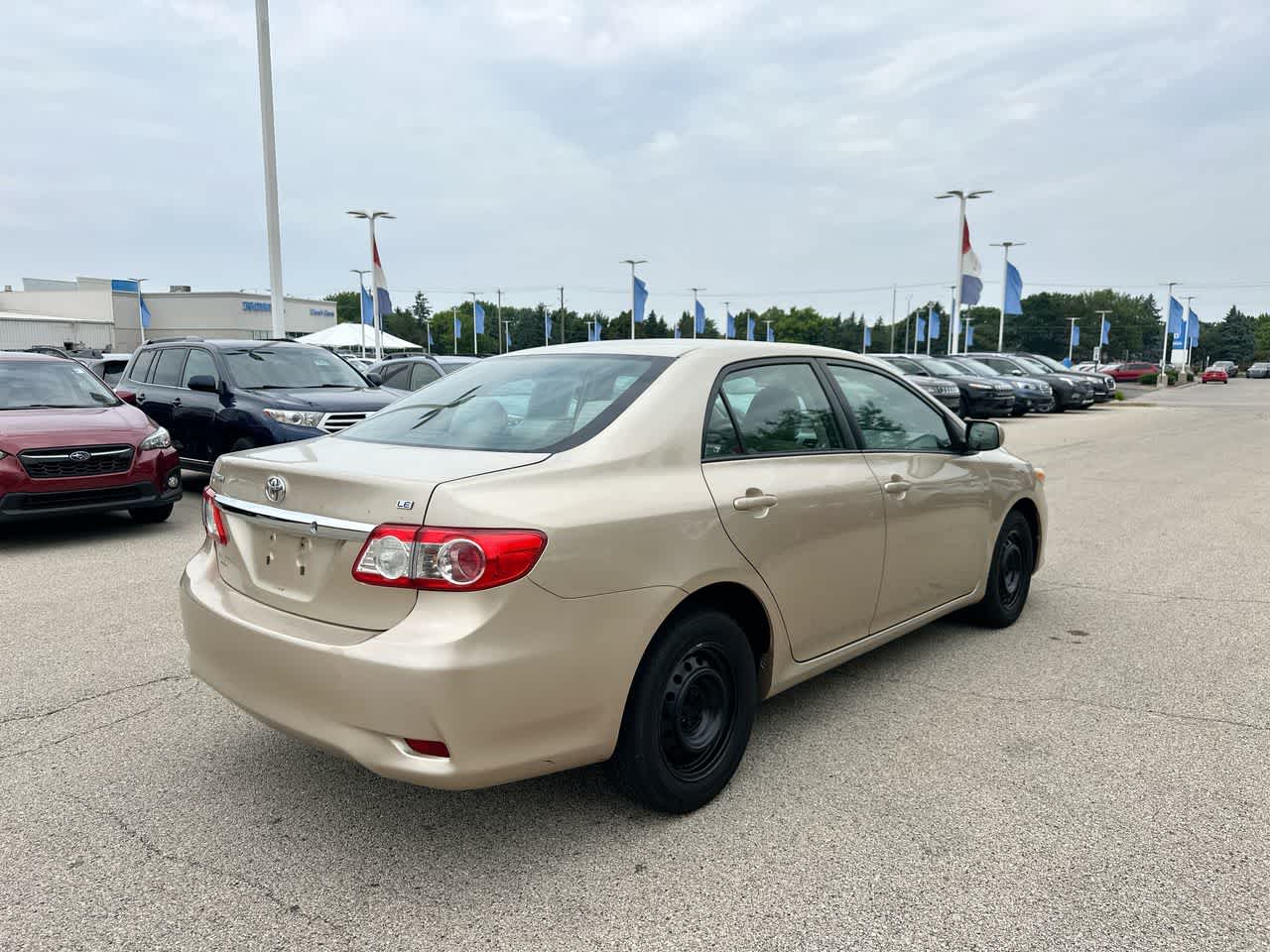 Thumbnail: 2011 Toyota Corolla - 13