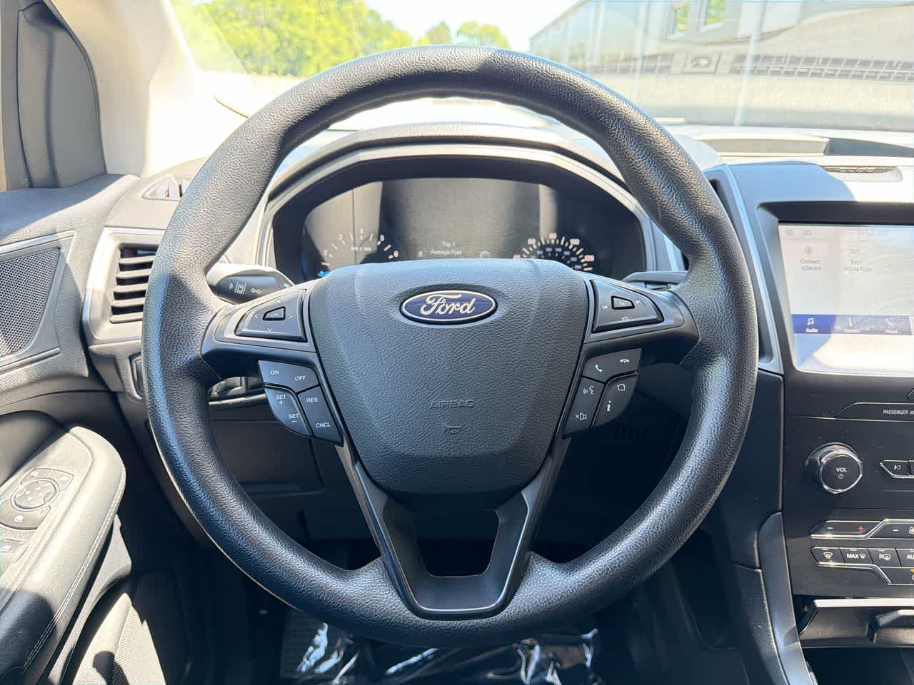 Thumbnail: 2020 Ford Edge - 26