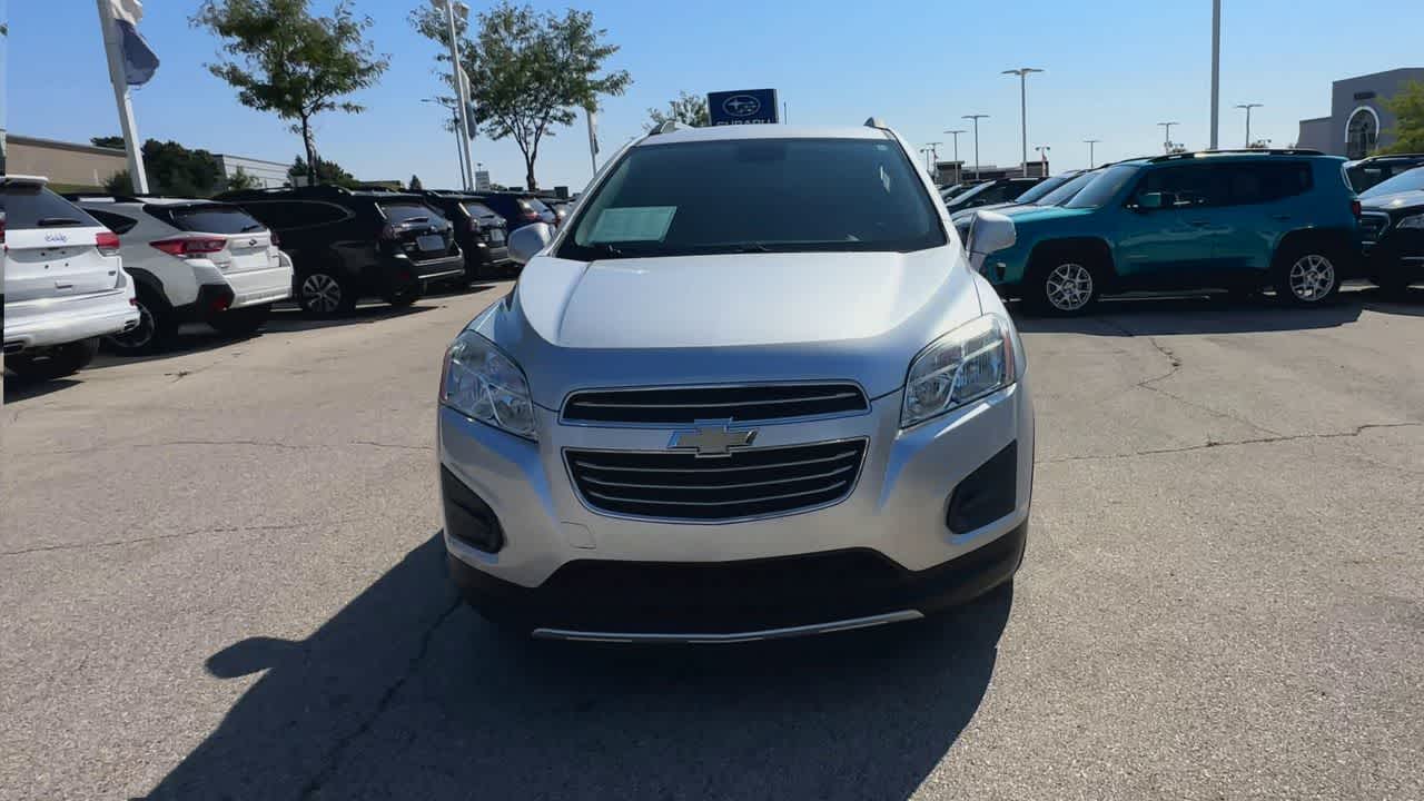 Thumbnail: 2016 Chevrolet Trax - 3
