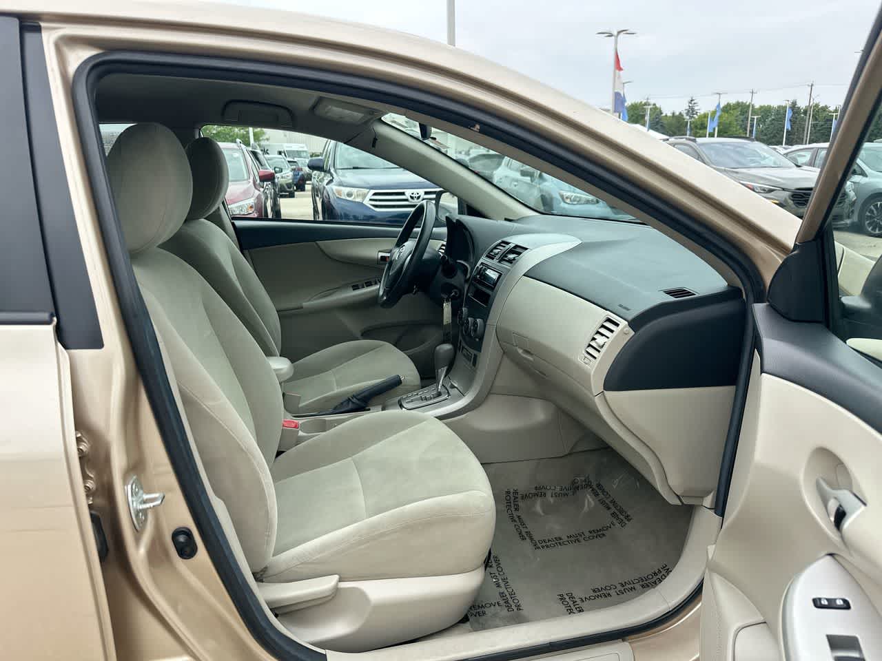 Thumbnail: 2011 Toyota Corolla - 26