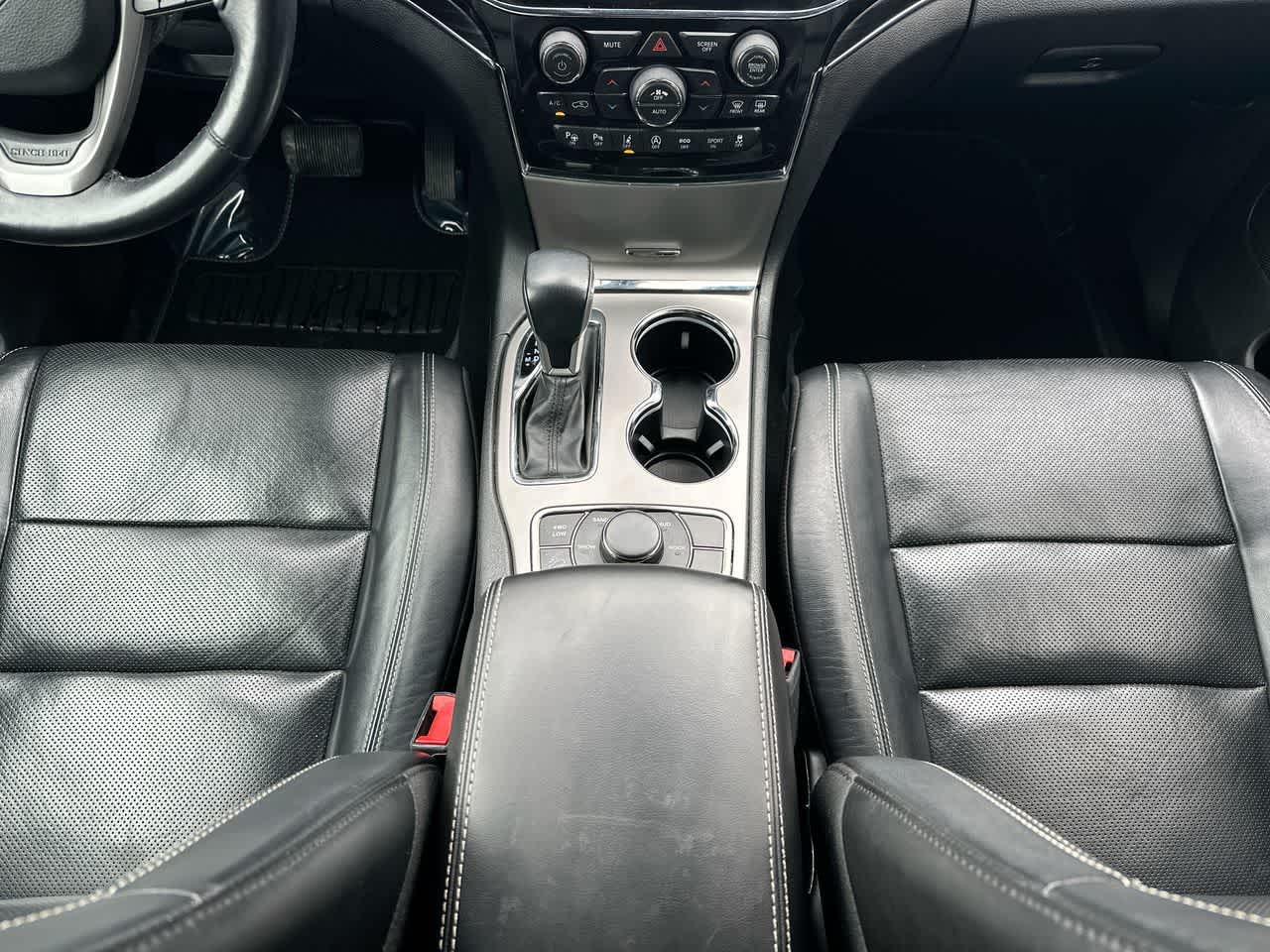 Thumbnail: 2021 Jeep Grand Cherokee - 31