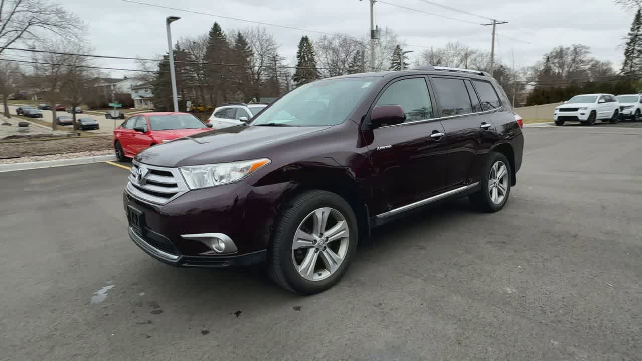 Thumbnail: 2013 Toyota Highlander - 4