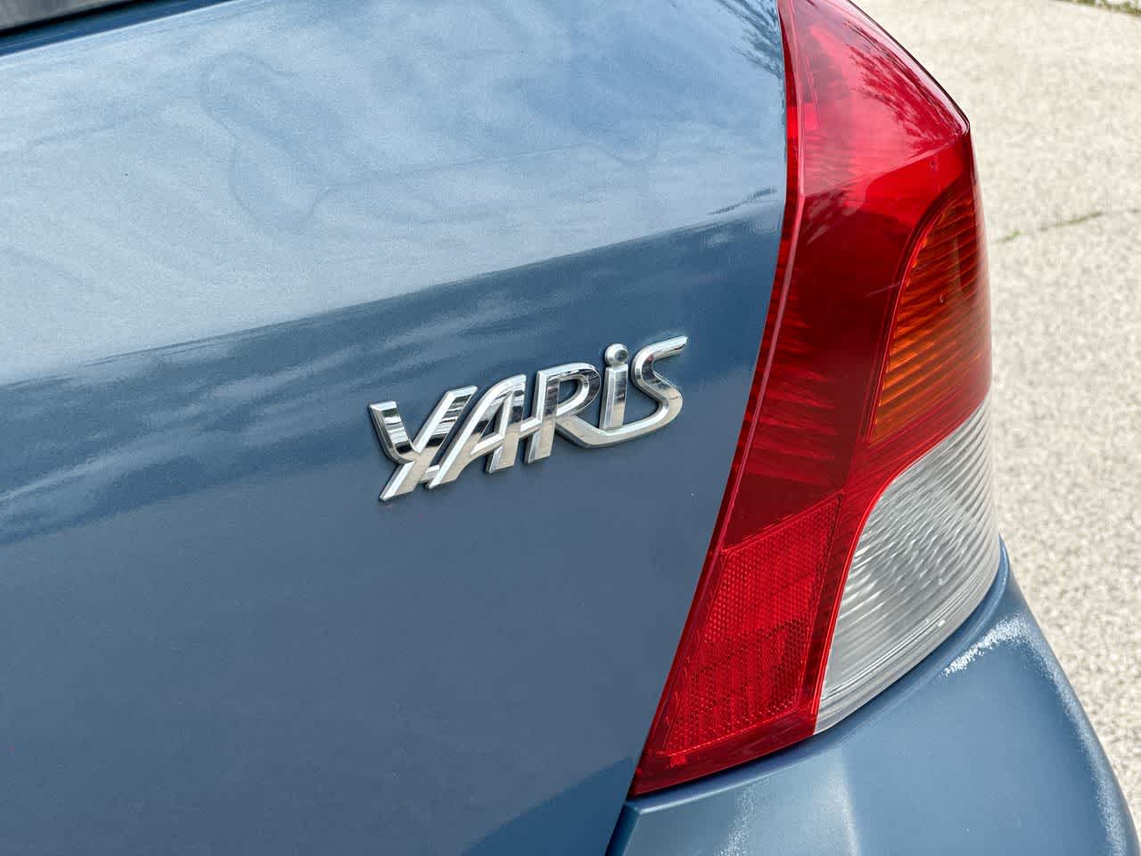 Thumbnail: 2010 Toyota Yaris - 18