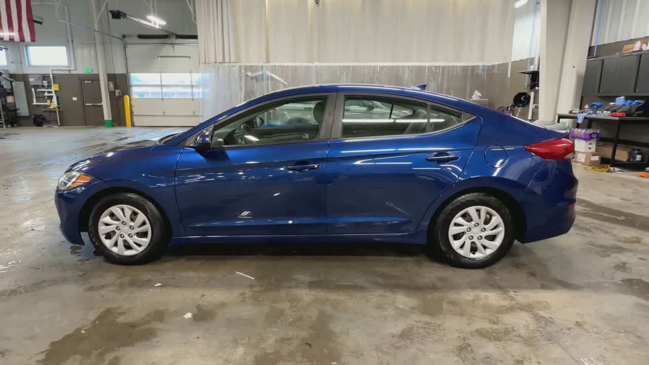 Thumbnail: 2017 Hyundai Elantra - 5