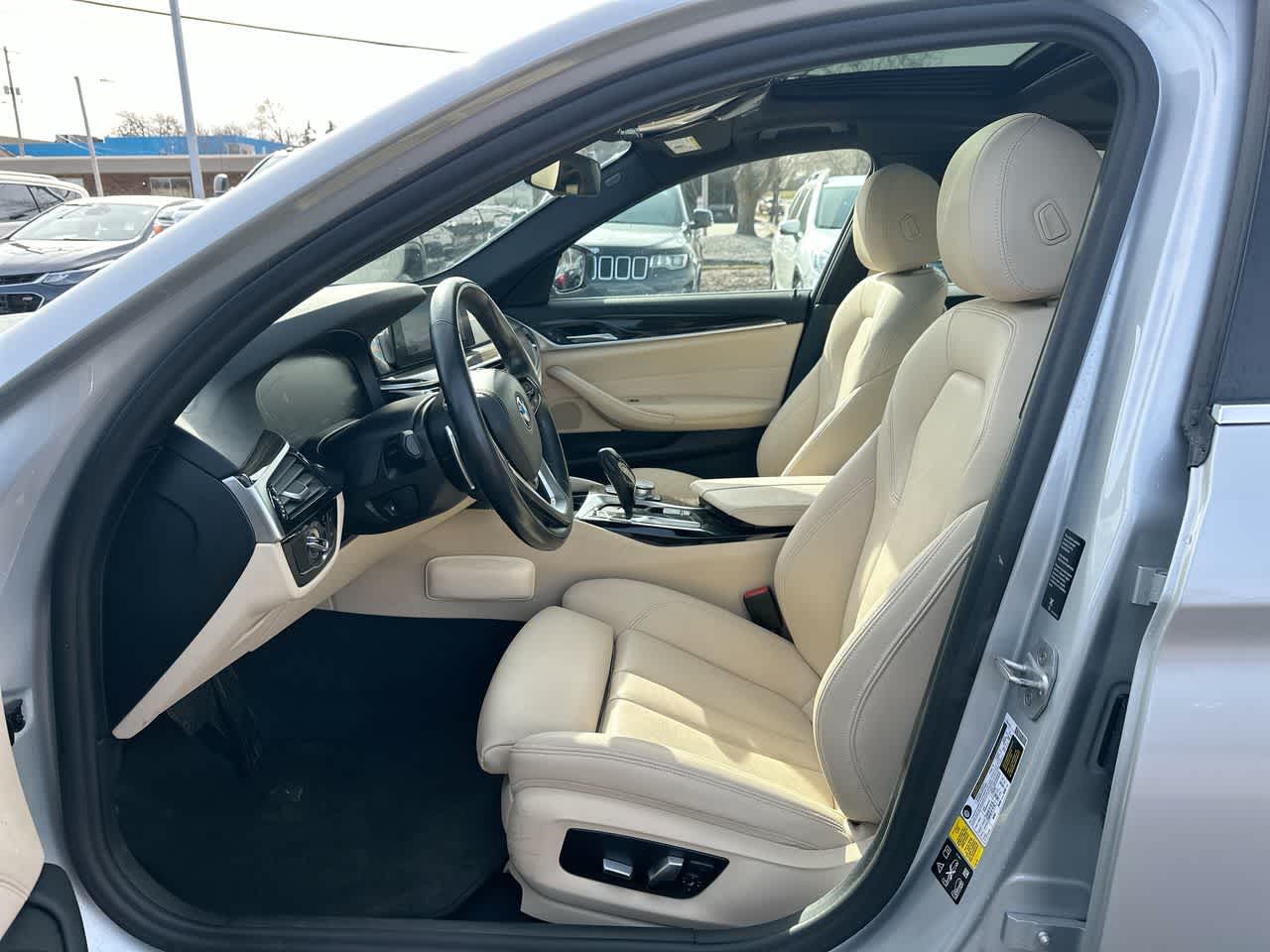 Thumbnail: 2020 BMW 5 Series - 21