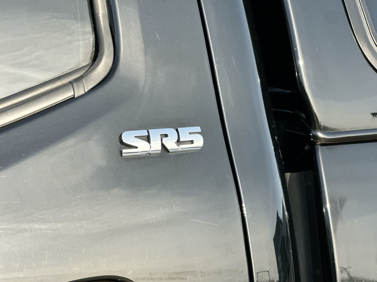 Thumbnail: 2016 Toyota Tacoma - 19