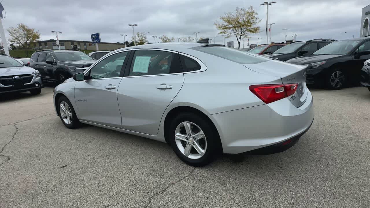 Thumbnail: 2020 Chevrolet Malibu - 6