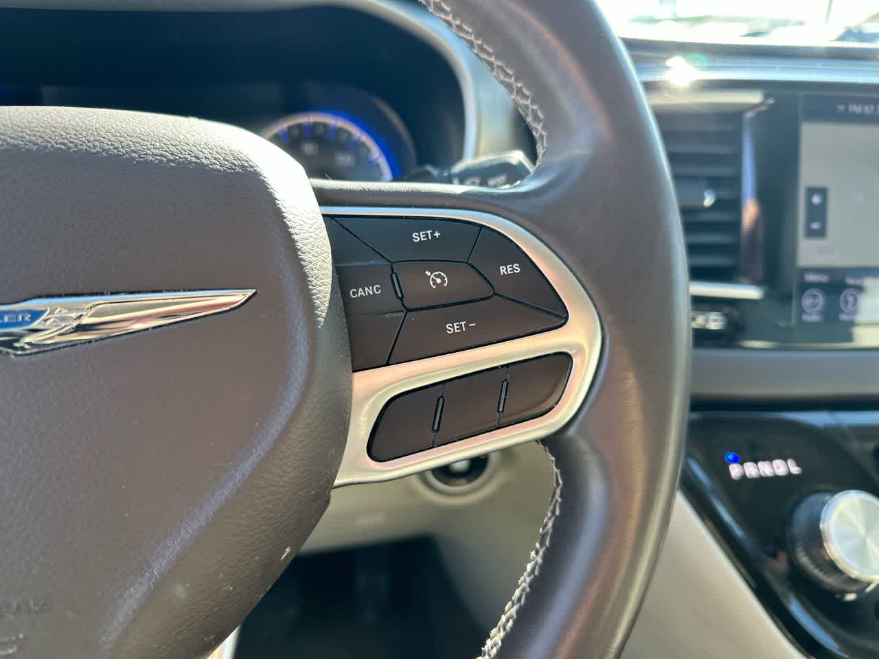 Thumbnail: 2018 Chrysler Pacifica - 30