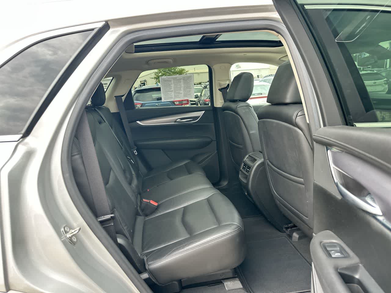 Thumbnail: 2017 Cadillac XT5 - 26