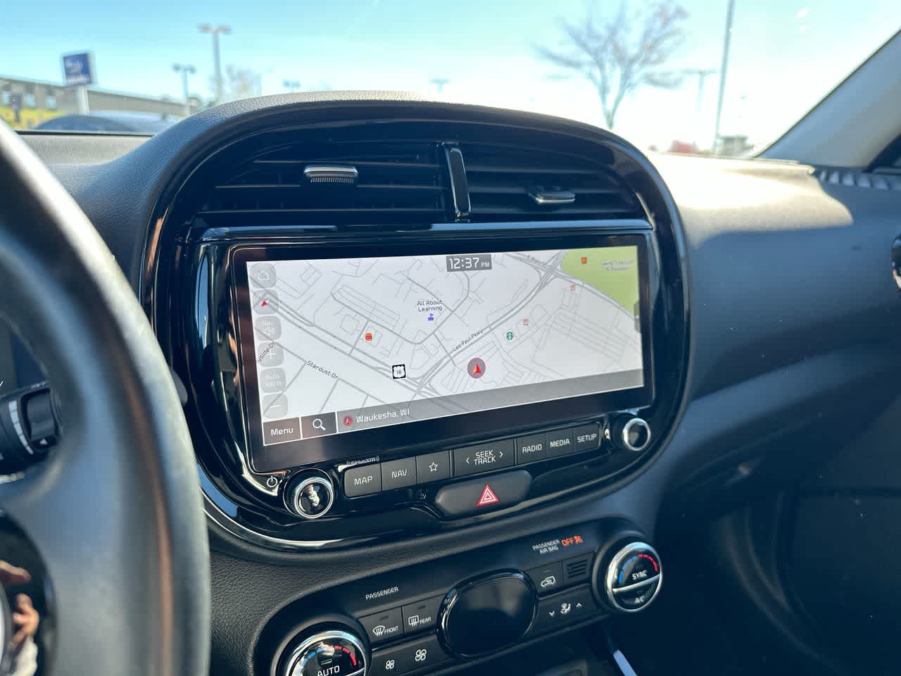 Thumbnail: 2023 Kia Soul - 32