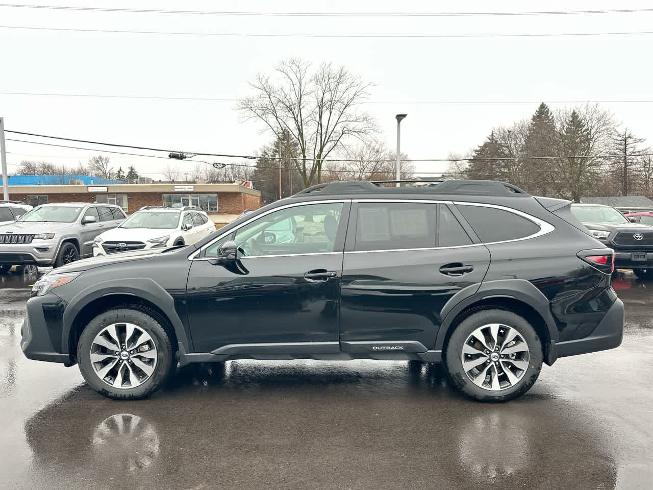 Thumbnail: 2025 Subaru Outback - 10