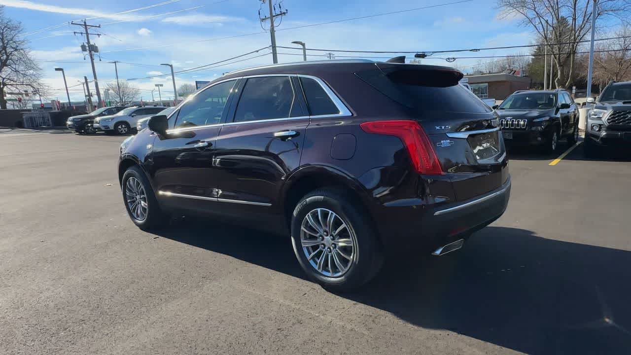 Thumbnail: 2017 Cadillac XT5 - 6