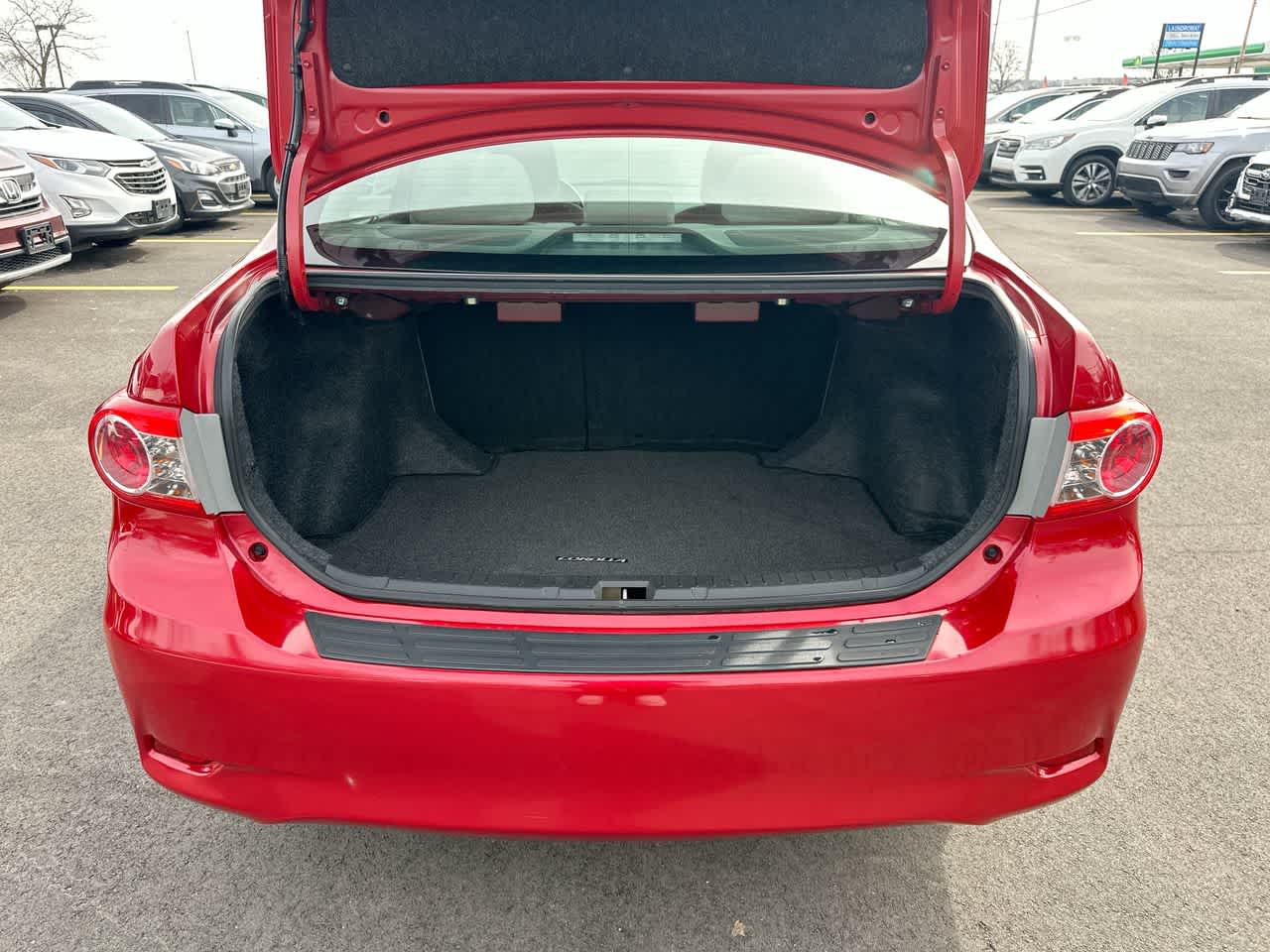 Thumbnail: 2013 Toyota Corolla - 33