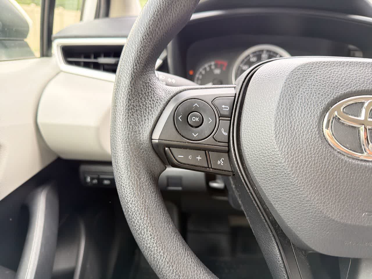2021 Toyota Corolla LE - Photo 28