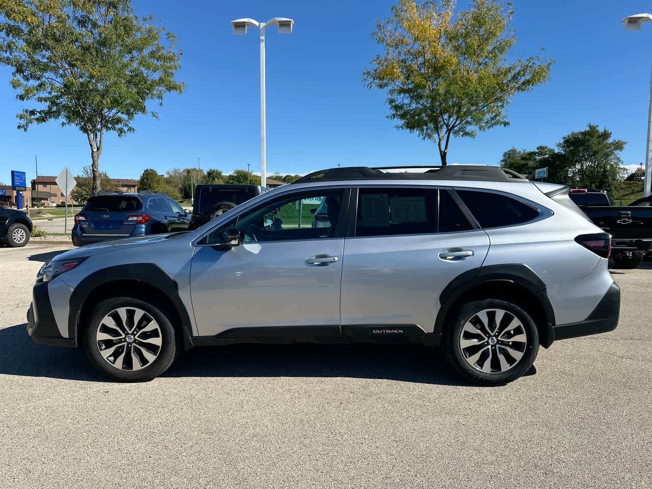 Thumbnail: 2023 Subaru Outback - 10
