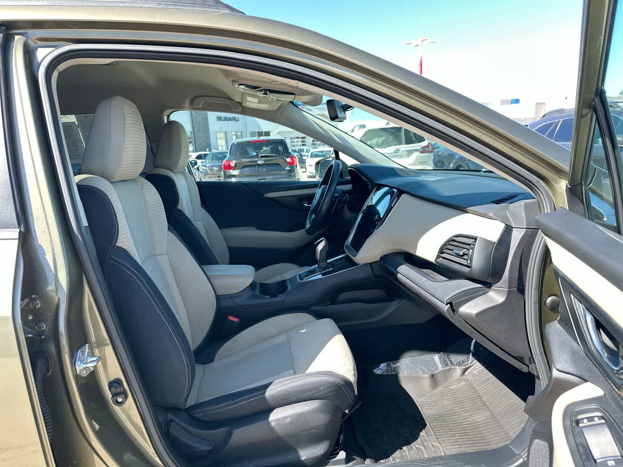 2022 Subaru Outback Premium 26