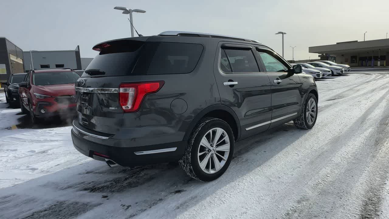 Thumbnail: 2018 Ford Explorer - 8
