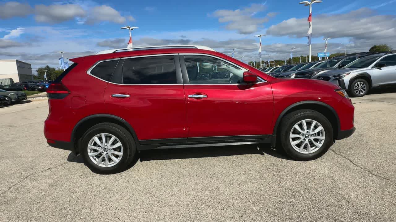 Thumbnail: 2017 Nissan Rogue - 9