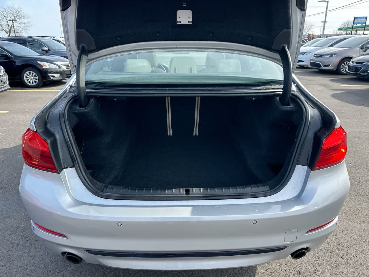 Thumbnail: 2020 BMW 5 Series - 37