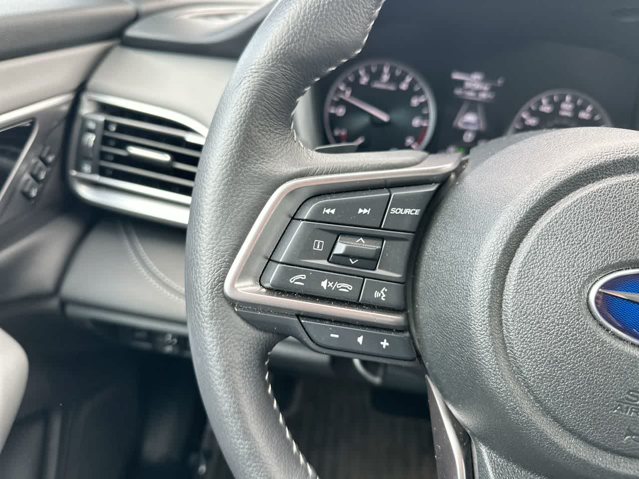 2025 Subaru Outback Limited 29