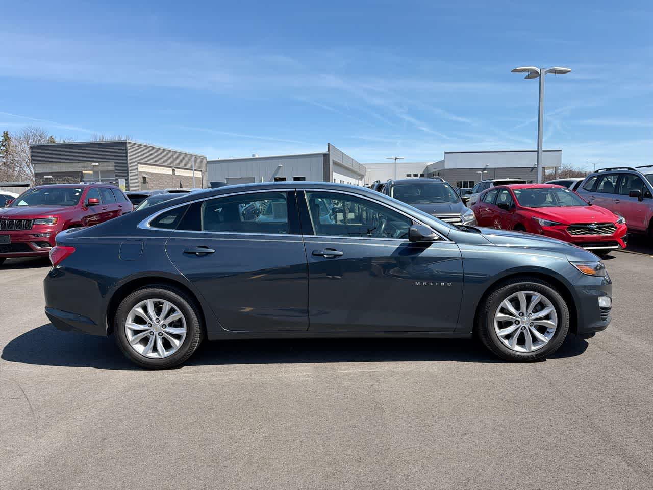 Thumbnail: 2020 Chevrolet Malibu - 14
