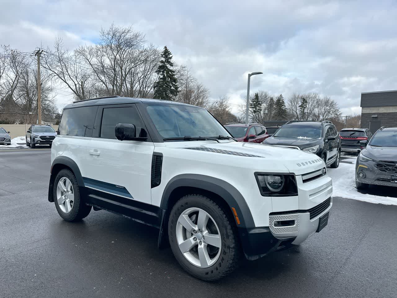 Thumbnail: 2025 Land Rover Defender - 15