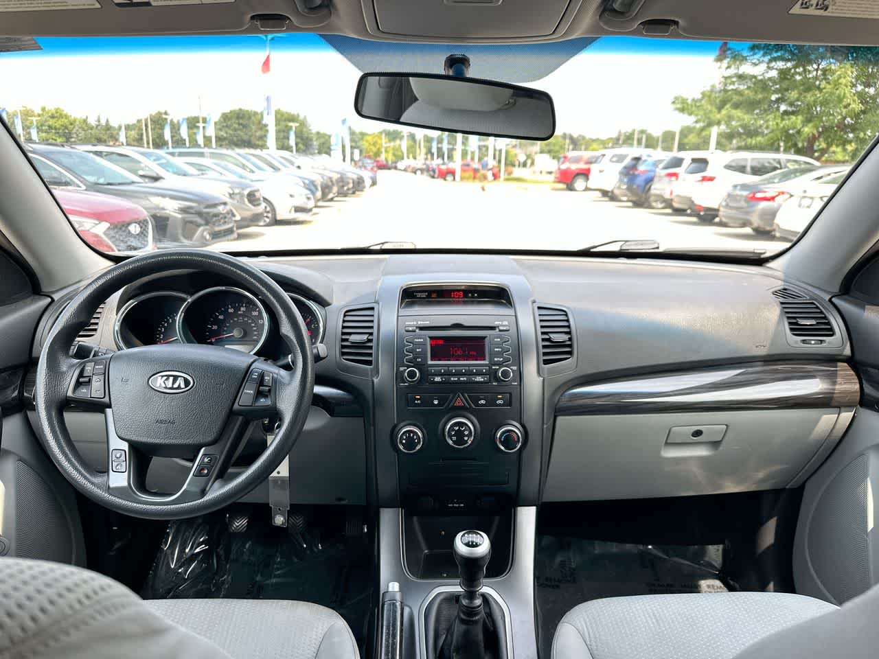 Thumbnail: 2011 Kia Sorento - 20