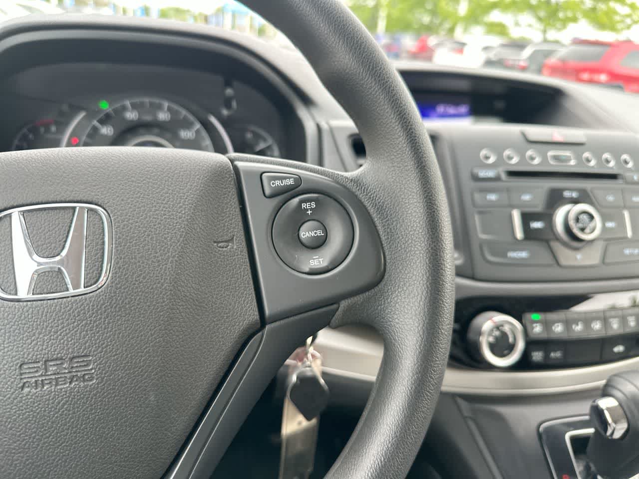 2016 Honda CR-V SE 29