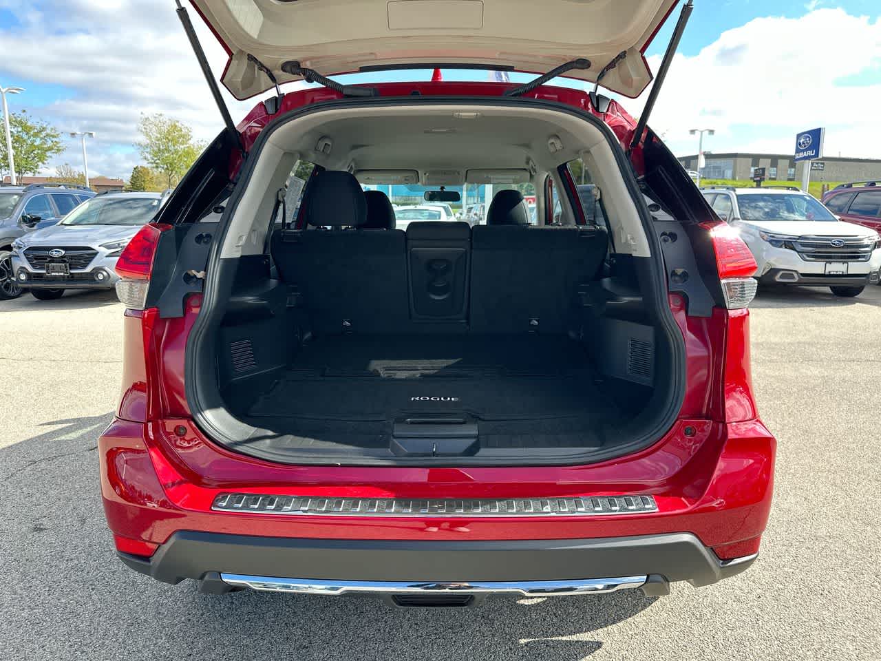 Thumbnail: 2017 Nissan Rogue - 35